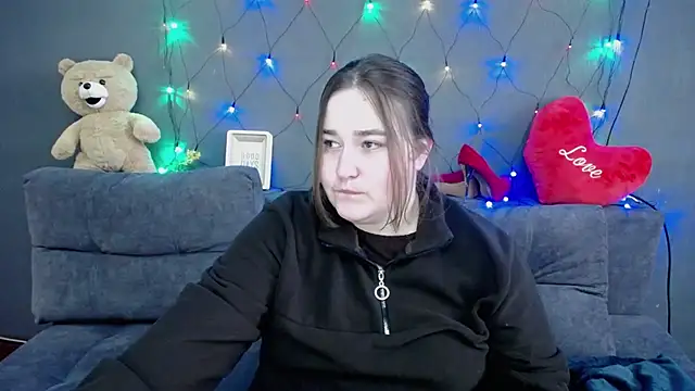 XX Daniella XX online show from February 7, 2026, 7:27 am