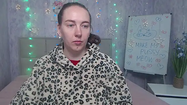 Snapshot of KaleyReed chatting on October 2, 2025, 5:44 am KaleyReed online show from October 2, 2025, 5:44 am