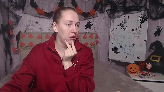 Snapshot of KaleyReed chatting on October 30, 2025, 6:12 am KaleyReed online show from October 30, 2025, 6:12 am