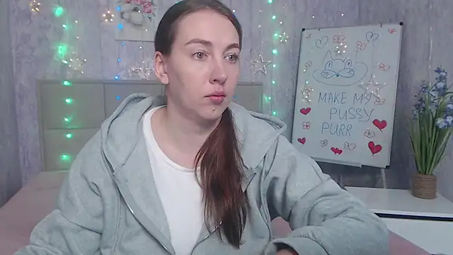 Snapshot of KaleyReed chatting on October 11, 2025, 6:03 am KaleyReed online show from October 11, 2025, 6:03 am