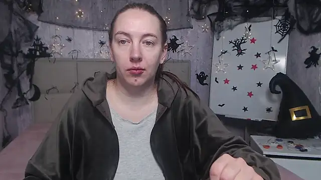 Snapshot of KaleyReed chatting on October 18, 2025, 5:53 am KaleyReed online show from October 18, 2025, 5:53 am