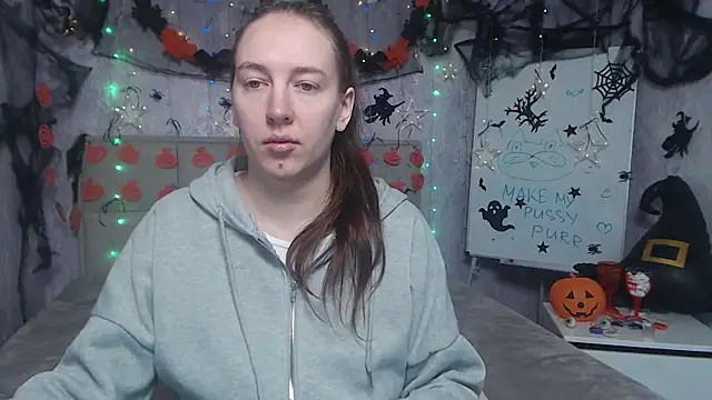 Snapshot of KaleyReed chatting on October 29, 2025, 6:12 am KaleyReed online show from October 29, 2025, 6:12 am