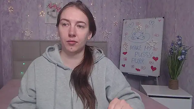 Snapshot of KaleyReed chatting on October 12, 2025, 6:48 am KaleyReed online show from October 12, 2025, 6:48 am