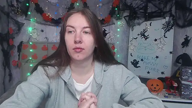 Snapshot of KaleyReed chatting on October 31, 2025, 6:54 am KaleyReed online show from October 31, 2025, 6:54 am