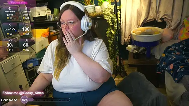 Geeky Kitten online show from September 9, 2025, 1:53 pm