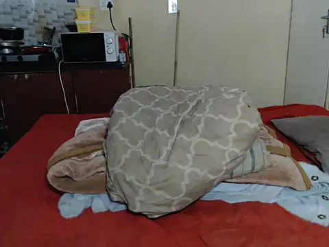 Mydreamgirrl online show from April 6, 2026, 4:46 am