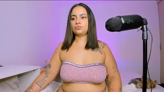 Snapshot of susy_angel chatting on February 20, 2026, 12:29 am susy angel online show from February 20, 2026, 12:29 am