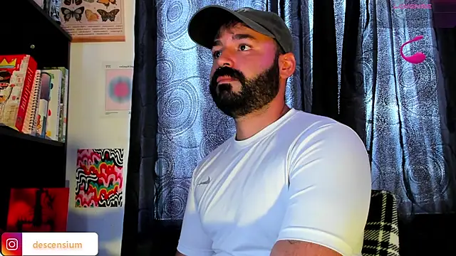johnnyalx online show from May 11, 2026, 8:39 pm
