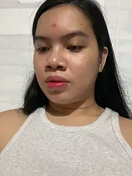 Hebefemme online show from March 6, 2025, 4:28 pm