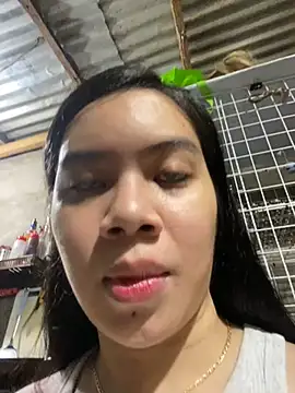 Hebefemme online show from February 26, 2025, 7:21 pm