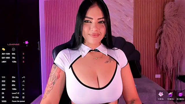 Snapshot of karol_green_ chatting on September 30, 2025, 11:44 pm karol green  online show from September 30, 2025, 11:44 pm