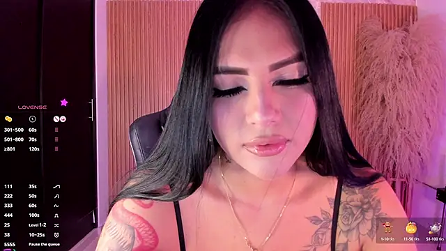 Snapshot of karol_green_ chatting on October 11, 2025, 2:56 am karol green  online show from October 11, 2025, 2:56 am