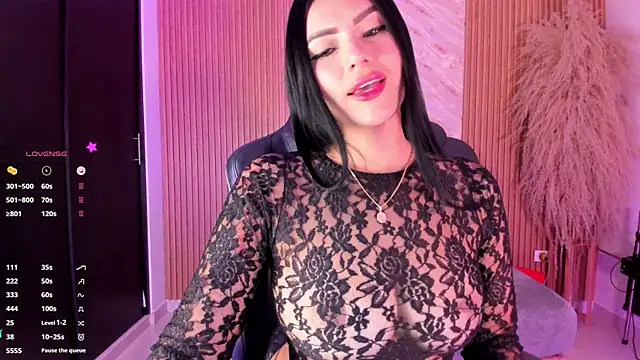 Snapshot of karol_green_ chatting on October 8, 2025, 1:40 am karol green  online show from October 8, 2025, 1:40 am