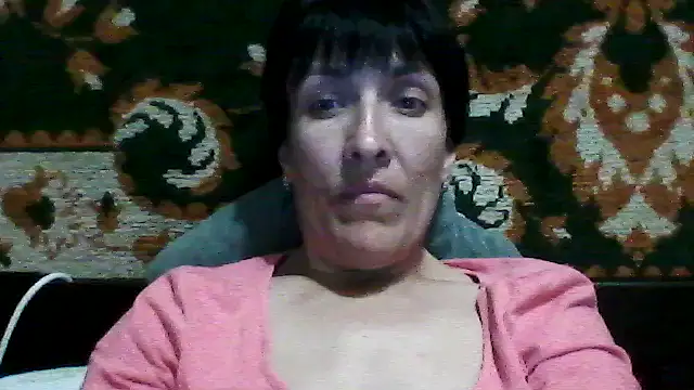 Snapshot of SunnyAmorre chatting on May 6, 2026, 8:02 pm SunnyAmorre online show from May 6, 2026, 8:02 pm
