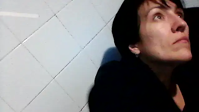 Snapshot of SunnyAmorre chatting on October 26, 2025, 9:48 pm SunnyAmorre online show from October 26, 2025, 9:48 pm