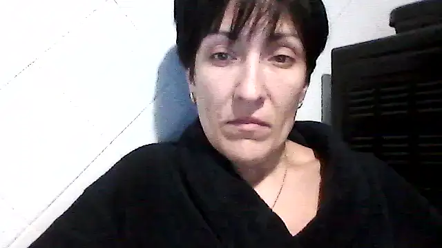 Snapshot of SunnyAmorre chatting on September 30, 2025, 9:43 pm SunnyAmorre online show from September 30, 2025, 9:43 pm