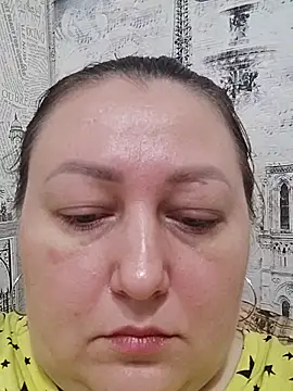 Snapshot of Rini333 chatting on September 19, 2025, 6:50 am Rini333 online show from September 19, 2025, 6:50 am