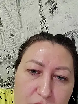 Rini333 online show from December 22, 2025, 12:05 pm