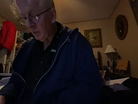 jck1m0t online show from December 4, 2025, 3:05 am