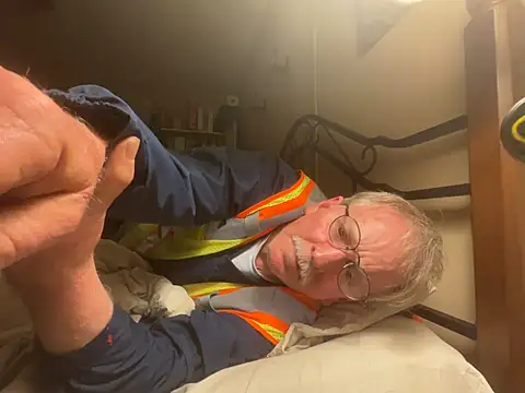 jck1m0t online show from February 17, 2026, 1:14 am