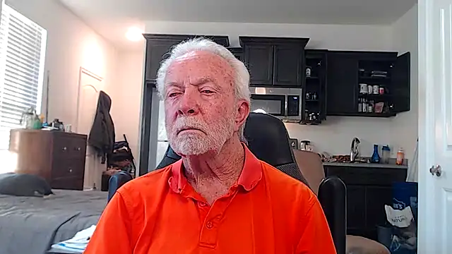 Snapshot of rockpoint69 chatting on October 21, 2025, 11:15 pm rockpoint69 online show from October 21, 2025, 11:15 pm