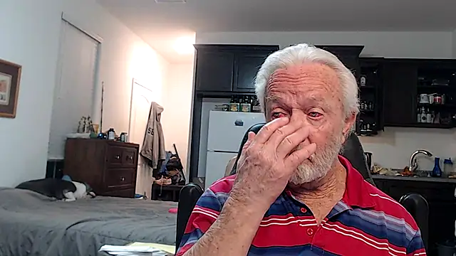 Snapshot of rockpoint69 chatting on October 18, 2025, 10:39 am rockpoint69 online show from October 18, 2025, 10:39 am