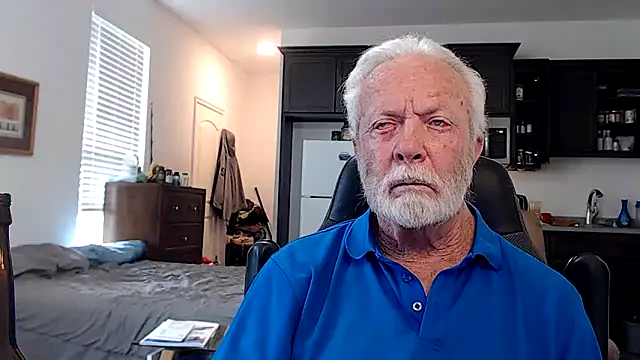 Snapshot of rockpoint69 chatting on September 24, 2025, 9:43 pm rockpoint69 online show from September 24, 2025, 9:43 pm