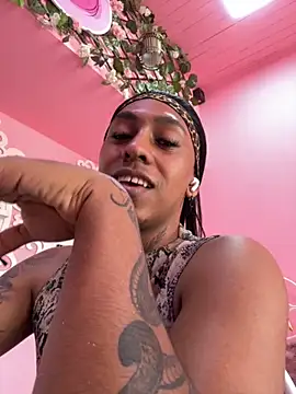 Snapshot of AmberRaus chatting on September 22, 2025, 6:25 pm AmberRaus online show from September 22, 2025, 6:25 pm