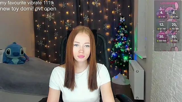 Hot Mia  online show from December 8, 2024, 3:24 pm