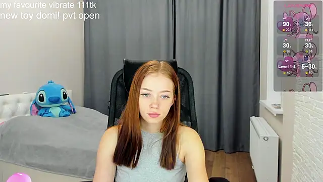 Hot Mia  online show from December 4, 2024, 11:24 am