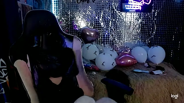 Snapshot of JINX_26 chatting on September 14, 2025, 12:33 am JINX 26 online show from September 14, 2025, 12:33 am