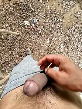 Snapshot of breejs chatting on September 28, 2025, 4:41 am breejs online show from September 28, 2025, 4:41 am