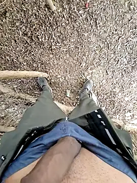 Snapshot of breejs chatting on October 23, 2025, 6:12 am breejs online show from October 23, 2025, 6:12 am