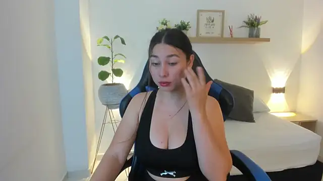 bella 99  online show from May 28, 2026, 11:27 am