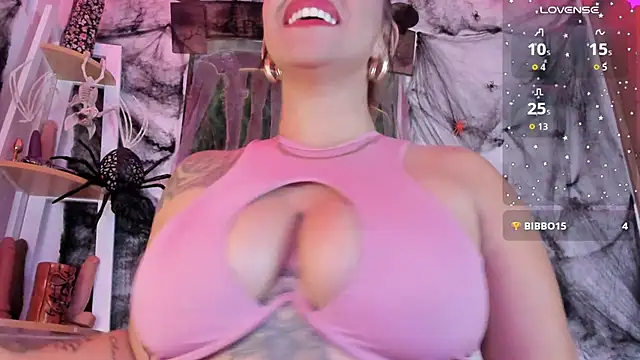 Snapshot of andrea_lopezz_ chatting on October 25, 2025, 12:32 am andrea lopezz  online show from October 25, 2025, 12:32 am