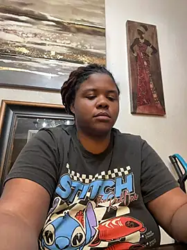 HEARTBREAKBRE online show from May 29, 2026, 3:23 am