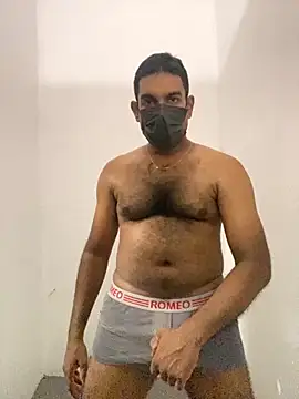 MALEHYPER online show from September 28, 2025, 1:51 pm