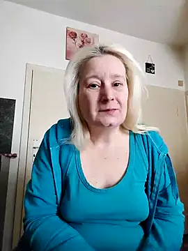 GeileEstelle online show from December 13, 2024, 6:42 am