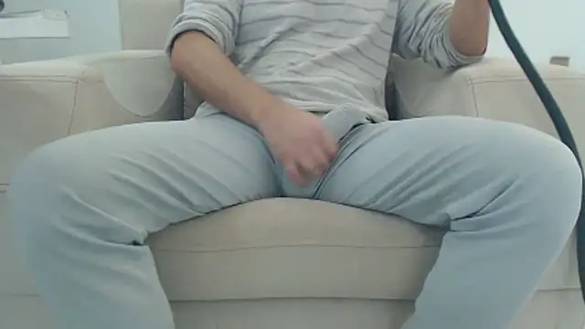 Snapshot of masterxmonster chatting on February 9, 2026, 12:36 pm masterxmonster online show from February 9, 2026, 12:36 pm