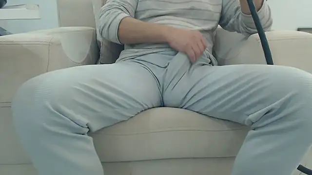 Snapshot of masterxmonster chatting on January 7, 2026, 7:19 pm masterxmonster online show from January 7, 2026, 7:19 pm