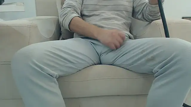 Snapshot of masterxmonster chatting on January 9, 2026, 1:56 am masterxmonster online show from January 9, 2026, 1:56 am