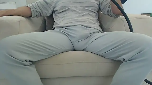 Snapshot of masterxmonster chatting on January 19, 2026, 7:56 am masterxmonster online show from January 19, 2026, 7:56 am