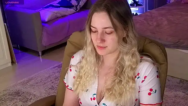 elinanortas online show from October 9, 2025, 1:06 am