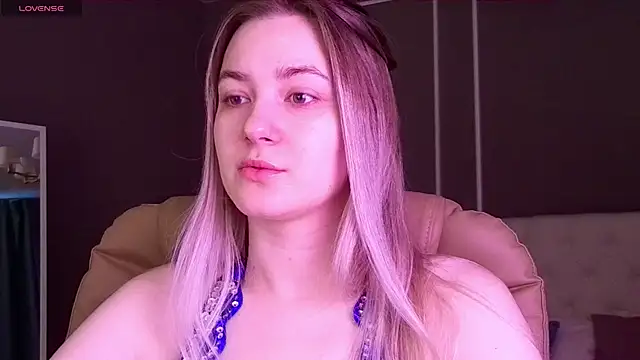 elinanortas online show from September 26, 2025, 1:12 am