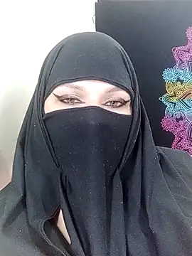 Snapshot of evelyn__salah chatting on October 22, 2025, 11:03 pm evelyn  salah online show from October 22, 2025, 11:03 pm