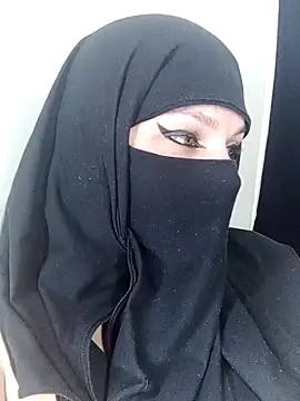 Snapshot of evelyn__salah chatting on October 21, 2025, 10:09 pm evelyn  salah online show from October 21, 2025, 10:09 pm