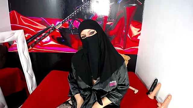 evelyn  salah online show from January 30, 2025, 7:29 am