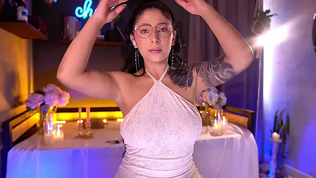 camila3   online show from February 6, 2026, 6:15 pm