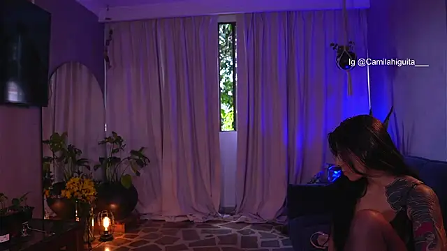 camila3   online show from January 13, 2025, 9:52 pm