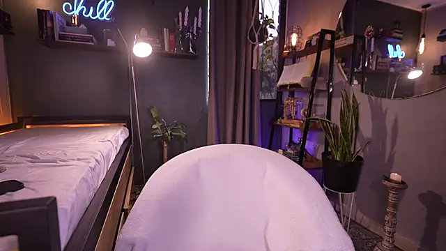 camila3   online show from April 30, 2026, 6:37 pm